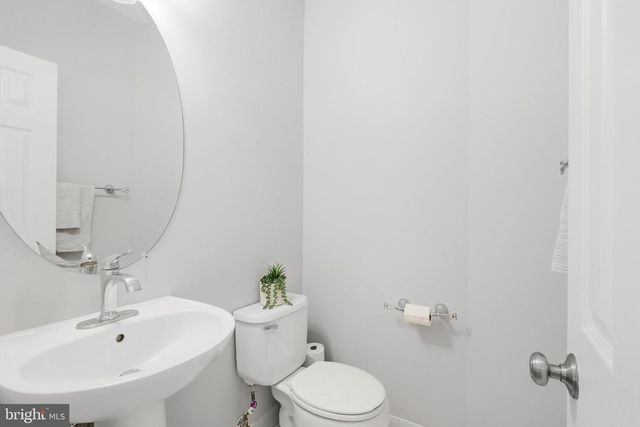 4714 CARONIA WAY, Fairfax, VA 22030