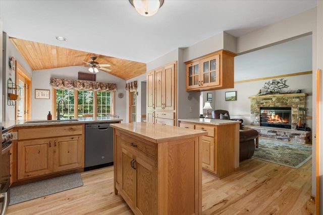 1669 Lake Shore ROAD, Grafton, WI 53024