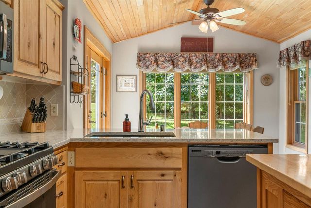 1669 Lake Shore ROAD, Grafton, WI 53024
