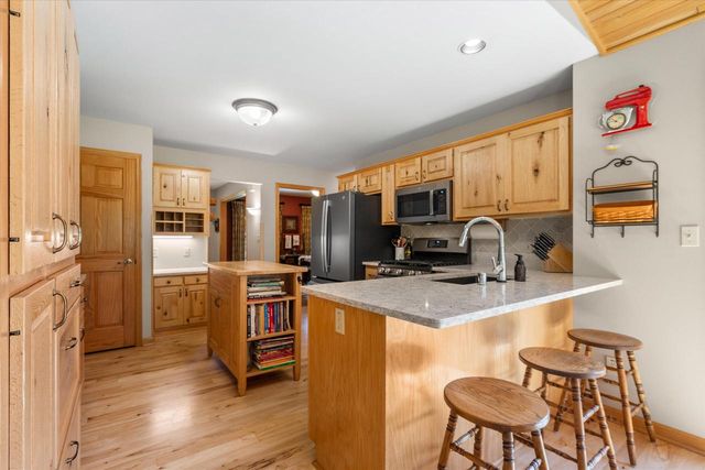 1669 Lake Shore ROAD, Grafton, WI 53024