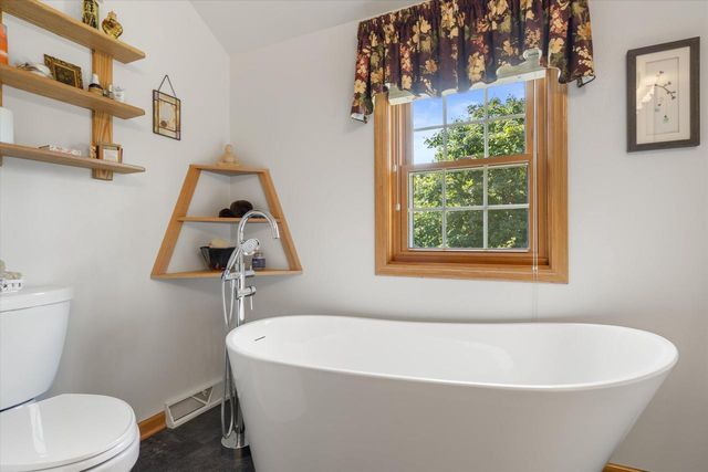 1669 Lake Shore ROAD, Grafton, WI 53024