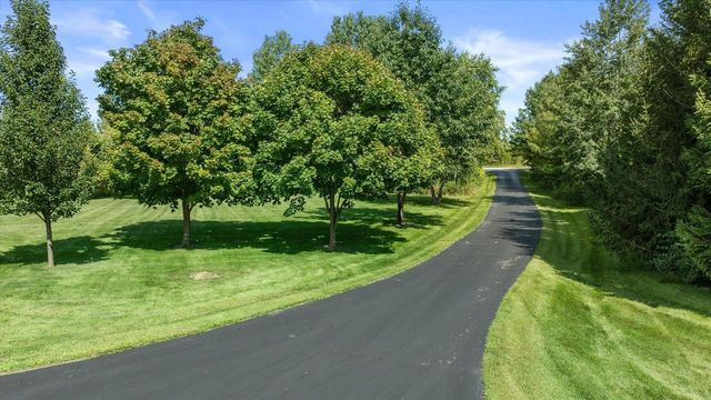 1669 Lake Shore ROAD, Grafton, WI 53024