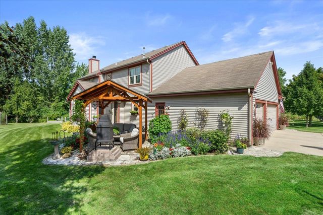 1669 Lake Shore ROAD, Grafton, WI 53024