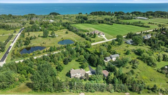 1669 Lake Shore ROAD, Grafton, WI 53024