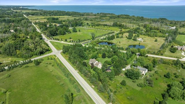 1669 Lake Shore ROAD, Grafton, WI 53024