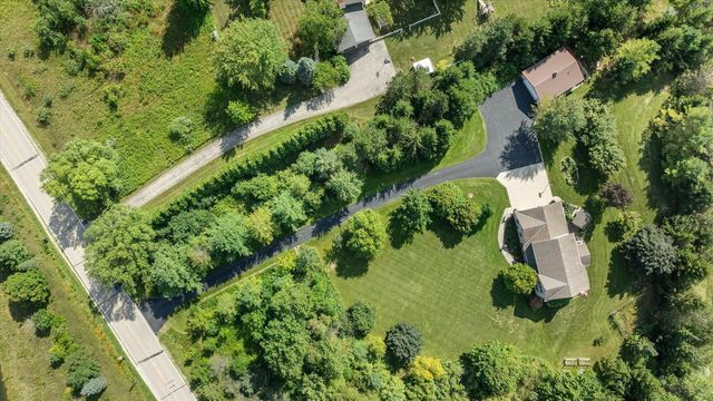 1669 Lake Shore ROAD, Grafton, WI 53024