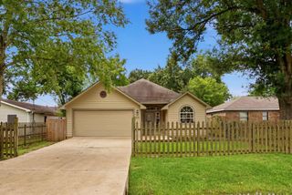 319 Moore Street, Tomball, TX 77375