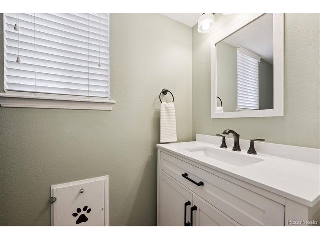 4875 S Argonne St, Aurora, CO 80015