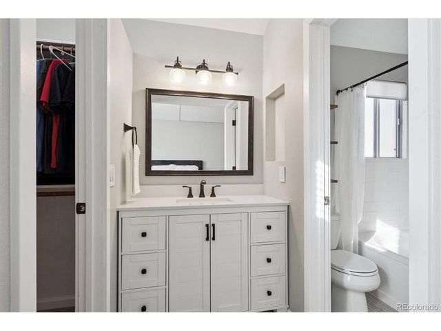 4875 S Argonne St, Aurora, CO 80015