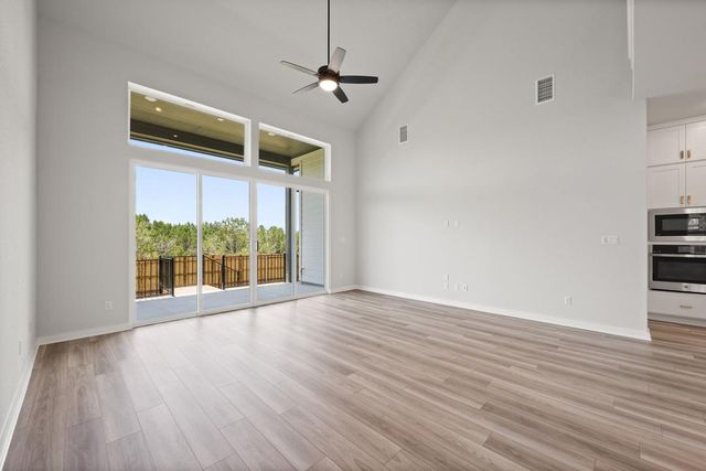 211 Craigends Yew Lane, Dripping Springs, TX 78620