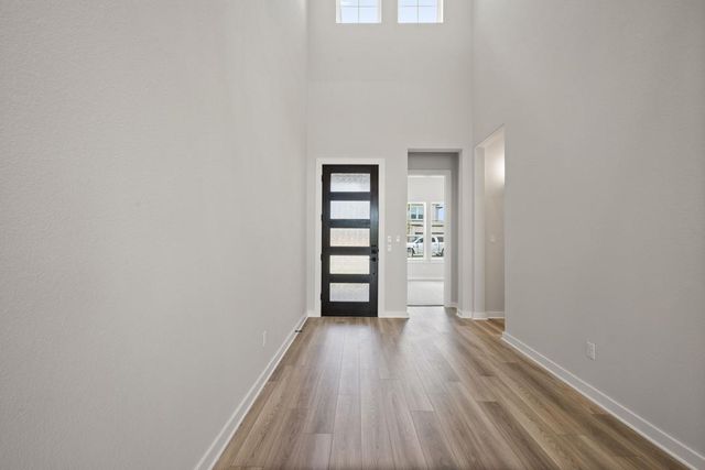 211 Craigends Yew Lane, Dripping Springs, TX 78620
