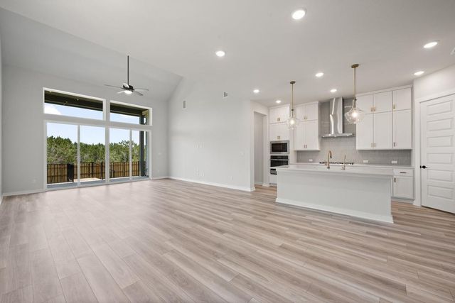 211 Craigends Yew Lane, Dripping Springs, TX 78620