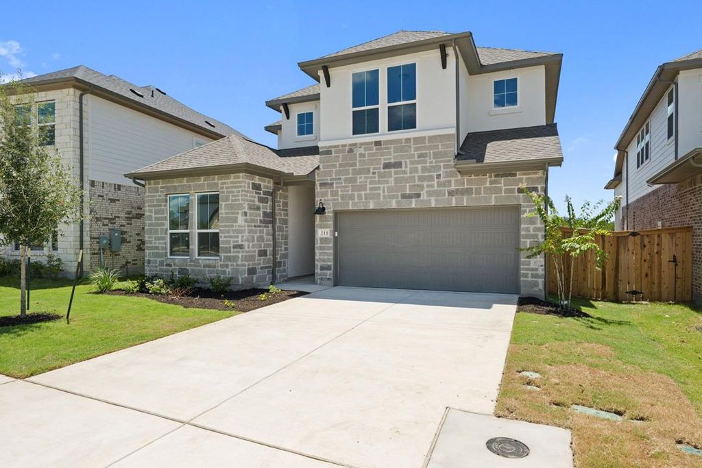 211 Craigends Yew Lane, Dripping Springs, TX 78620