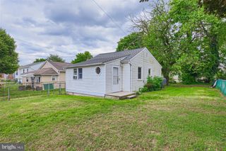 7922 W END DR, Baltimore, MD 21226