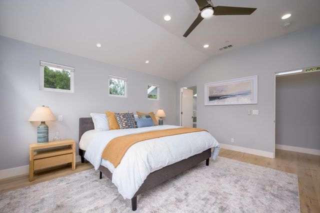 113 Seale Avenue, Palo Alto, CA 94301