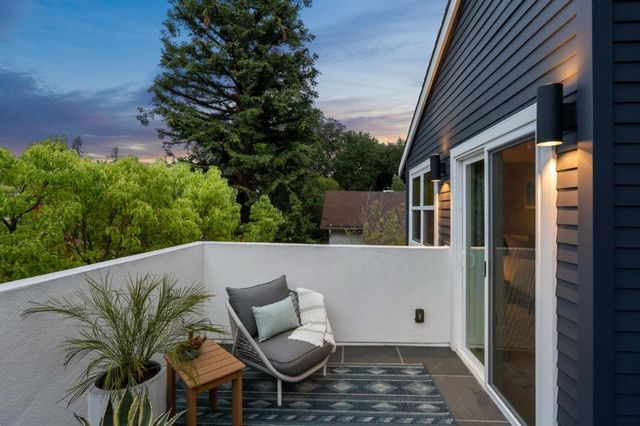 113 Seale Avenue, Palo Alto, CA 94301