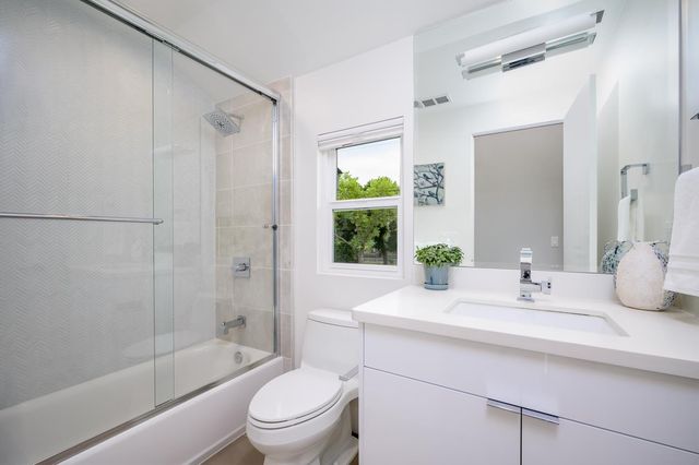 113 Seale Avenue, Palo Alto, CA 94301