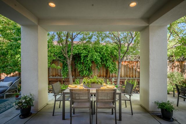 113 Seale Avenue, Palo Alto, CA 94301