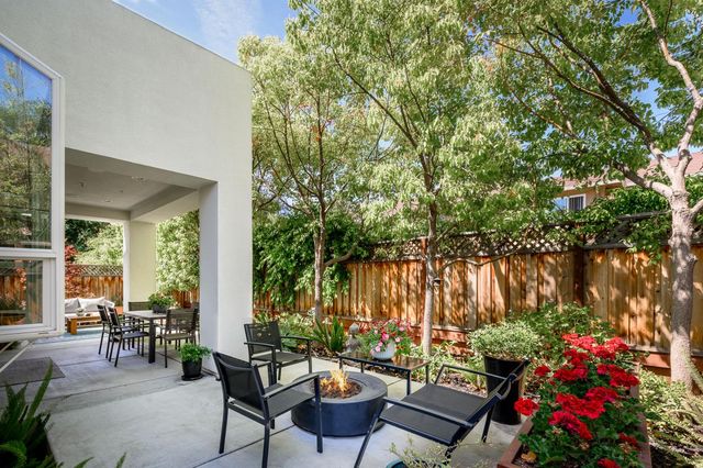 113 Seale Avenue, Palo Alto, CA 94301