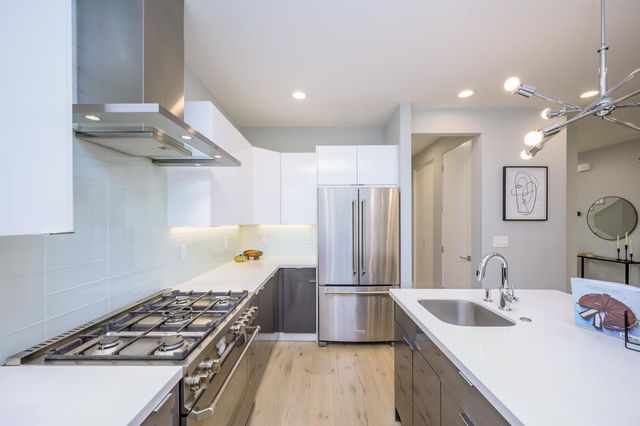 113 Seale Avenue, Palo Alto, CA 94301