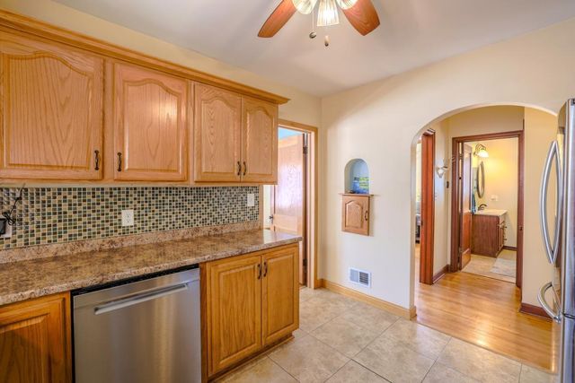 905 1st Street NW, Rochester, MN 55901