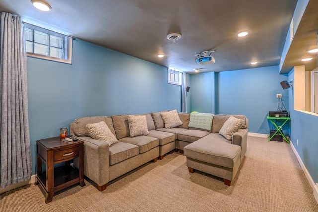 905 1st Street NW, Rochester, MN 55901