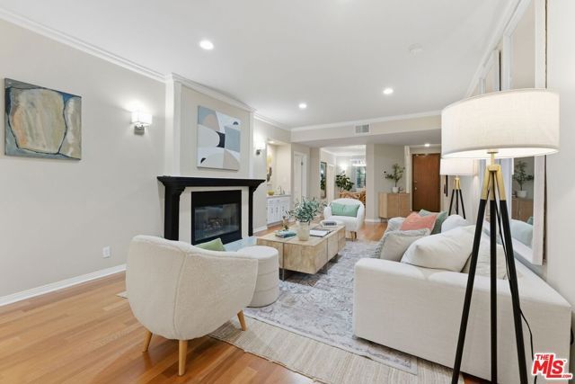 11939 GORHAM Avenue 103, Los Angeles, CA 90049