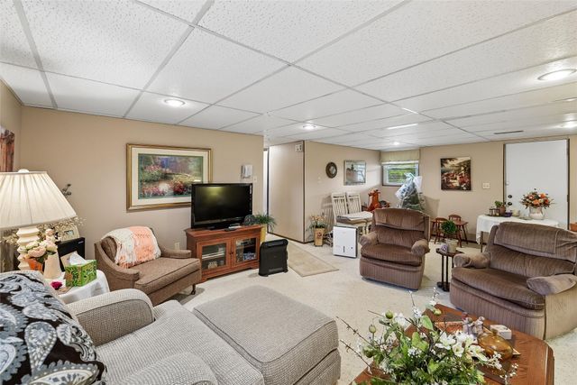 3707 SW 7th Street, Des Moines, IA 50315