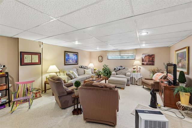 3707 SW 7th Street, Des Moines, IA 50315