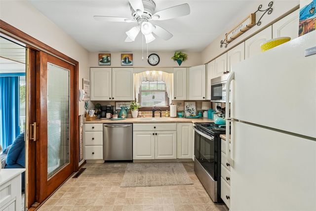 3707 SW 7th Street, Des Moines, IA 50315