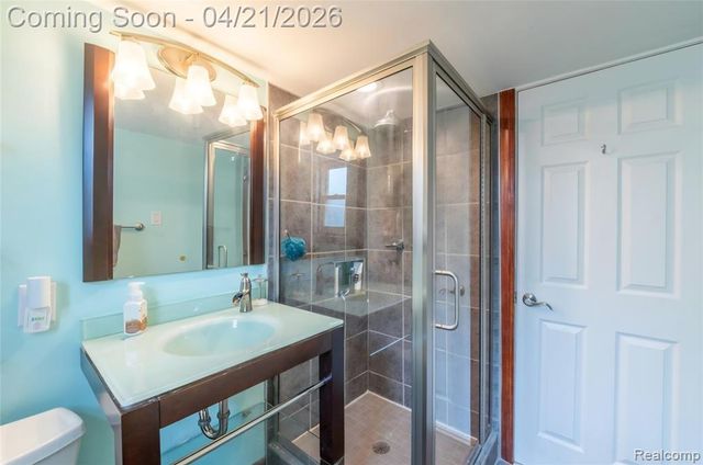 13718 Joyce Drive, Warren, MI 48088