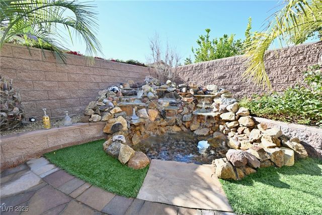 3745 Corte Bella Hills Avenue, North Las Vegas, NV 89081