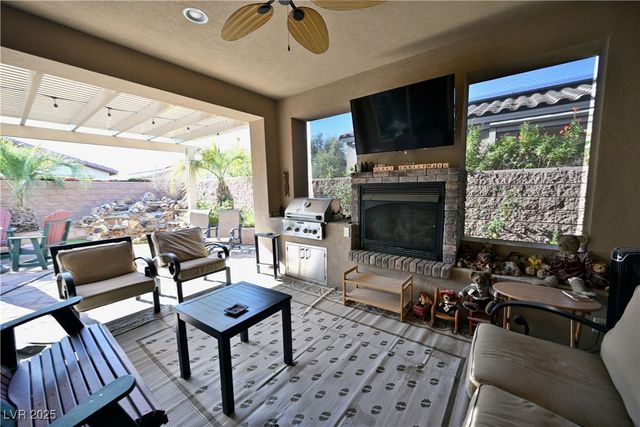 3745 Corte Bella Hills Avenue, North Las Vegas, NV 89081