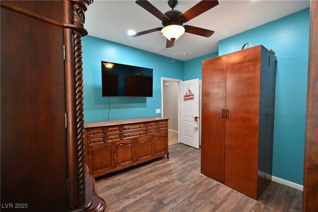 3745 Corte Bella Hills Avenue, North Las Vegas, NV 89081