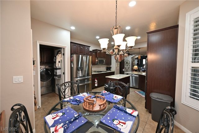 3745 Corte Bella Hills Avenue, North Las Vegas, NV 89081