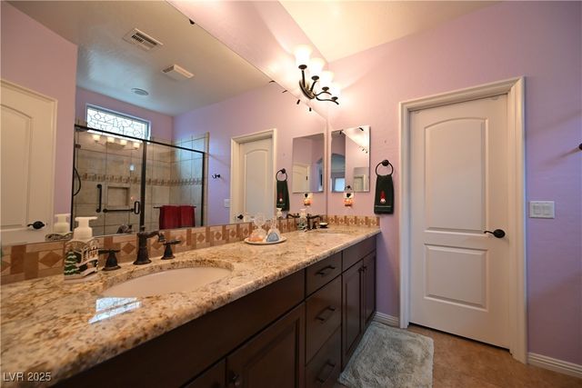 3745 Corte Bella Hills Avenue, North Las Vegas, NV 89081