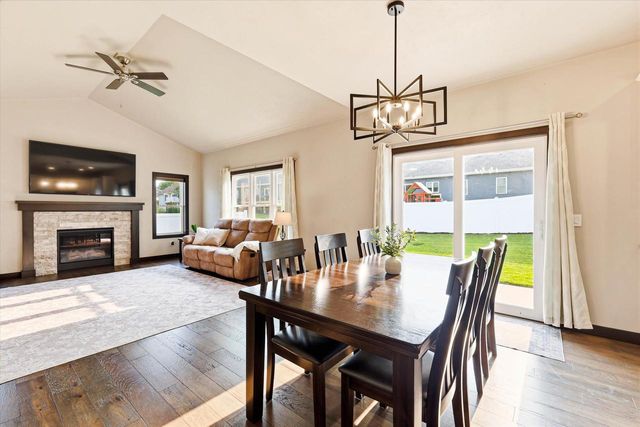 1616 ORCHARD DRIVE, Kaukauna, WI 54130