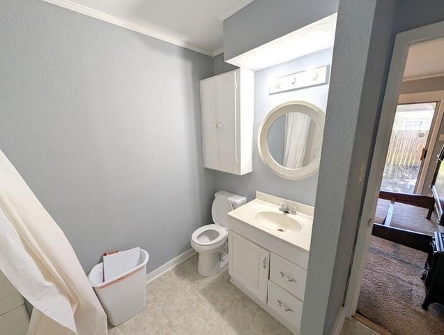 109 Charles Street, Crockett, TX 75835