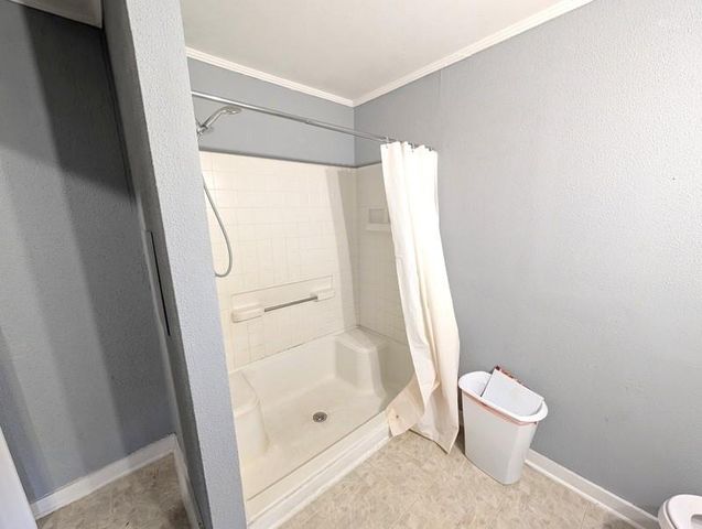 109 Charles Street, Crockett, TX 75835