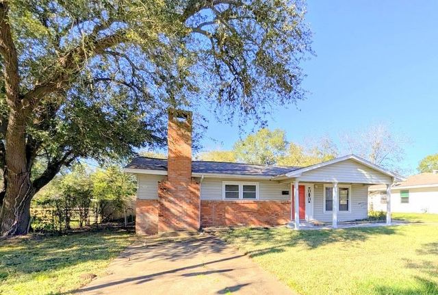109 Charles Street, Crockett, TX 75835