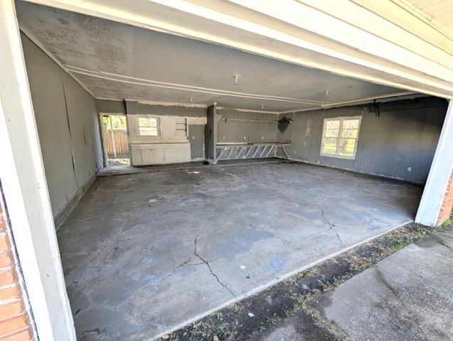 109 Charles Street, Crockett, TX 75835