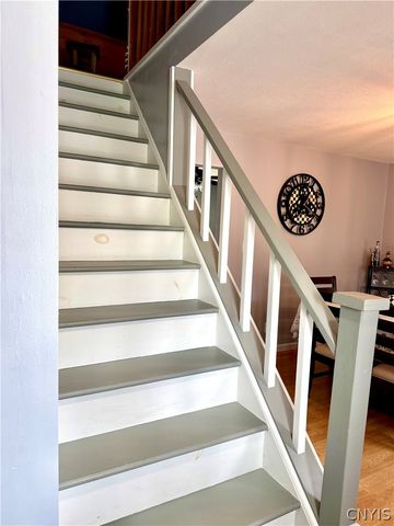 427 Van Roen Road, Utica, NY 13502