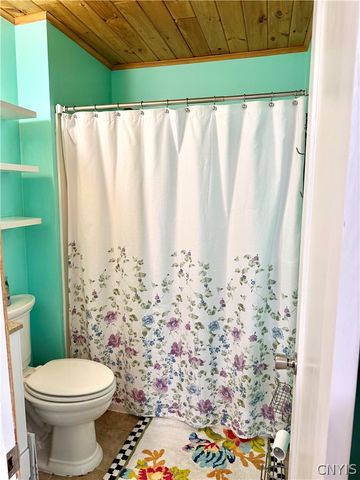 427 Van Roen Road, Utica, NY 13502