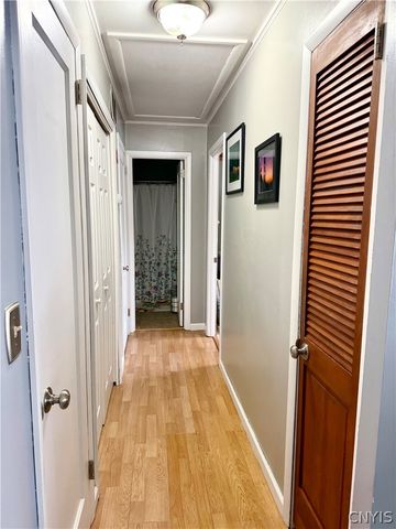 427 Van Roen Road, Utica, NY 13502