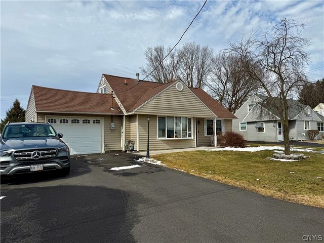 427 Van Roen Road, Utica, NY 13502