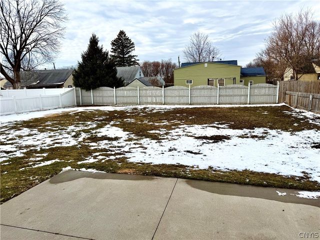 427 Van Roen Road, Utica, NY 13502