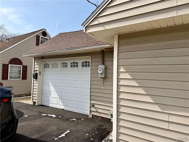 427 Van Roen Road, Utica, NY 13502