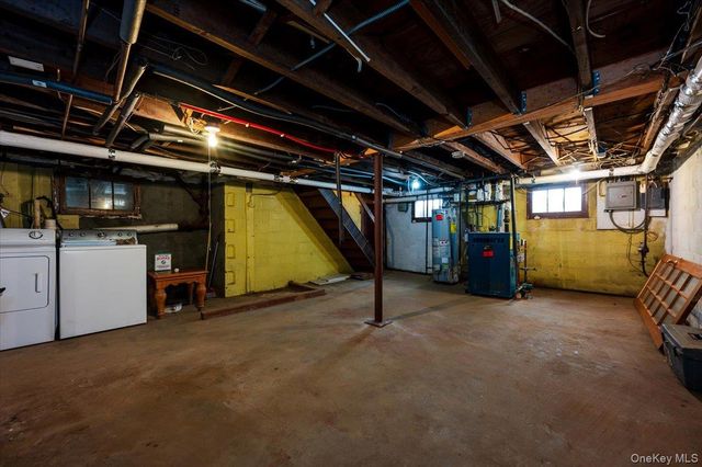 3978 William Street, Seaford, NY 11783