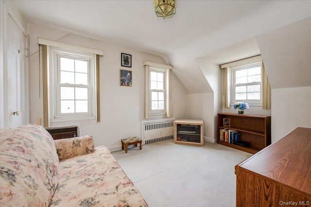 3978 William Street, Seaford, NY 11783