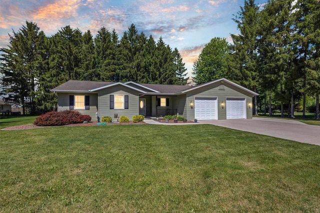 511 PONDEROSA ROAD, Reedsville, WI 54230